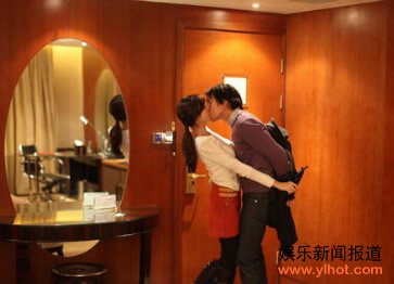 ����������Ӣ����Ϸ�����ع�